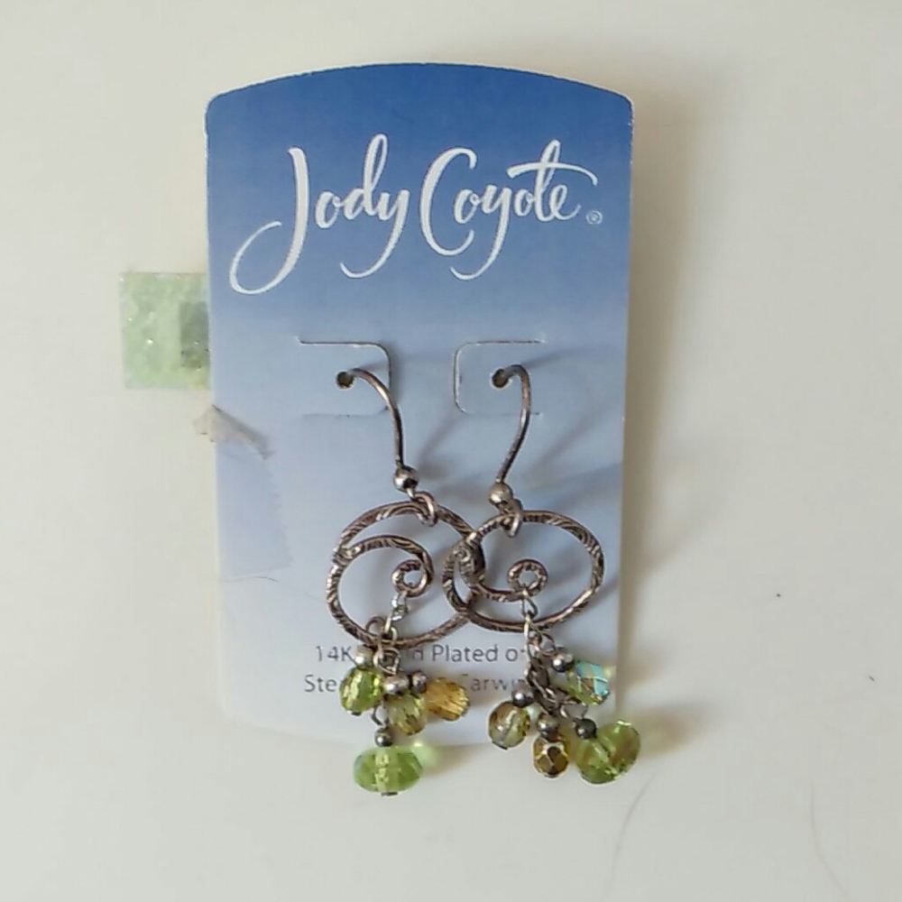 NWT Jody Coyote Earrings